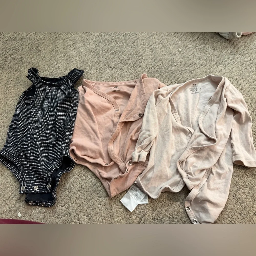 Lot of 3 baby onezee Sz 9 months Carter’s H&M